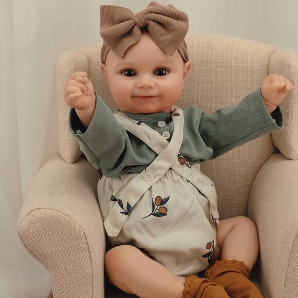 20Inch  Baby Doll Girl Posable Smile with Full Accessories Gift Box for 3+ - Picture 1 of 7